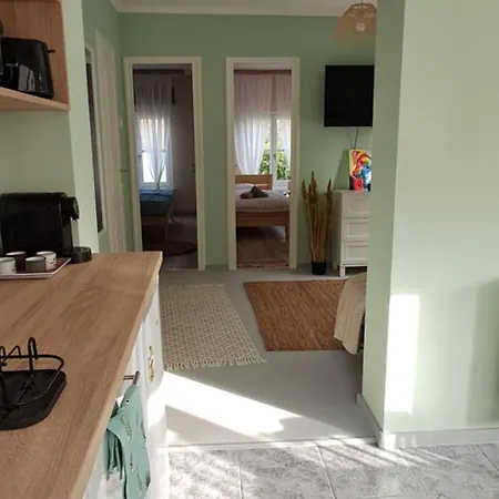 Apartment Igali Varazs 150 Meter A Fuerdotol