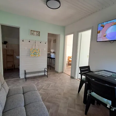 Igali Varázs 150 Méter A Fürdőtől Apartman *