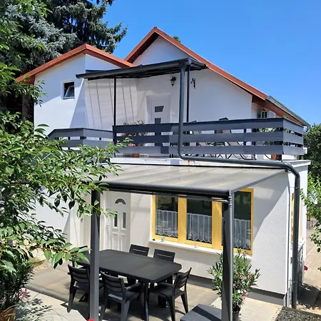 Apartman Igali Varázs 150 Méter A Fürdőtől